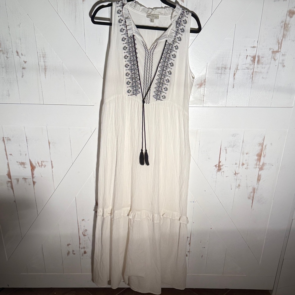 Anthropologie White Maxi Dress with Delicate Black Embroidery Detailing